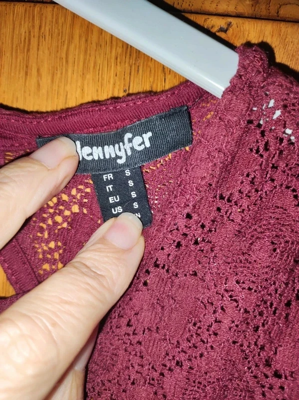 Camiseta burdeos de la marca Jennyfer, parte superior de encaje, talla 36 – photo 3